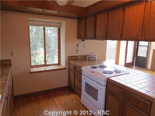 5241 W Cliff Point Cir, Colorado Springs, CO 80919