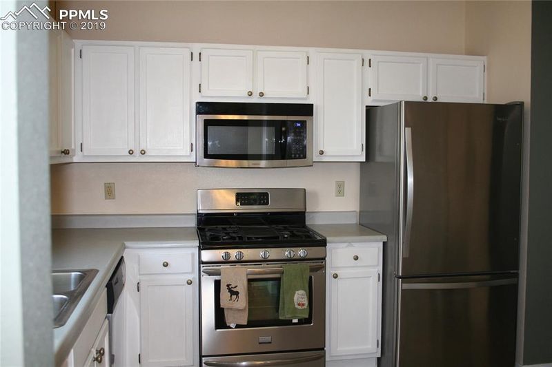 5245 Quill Dr, Colorado Springs, CO 80911