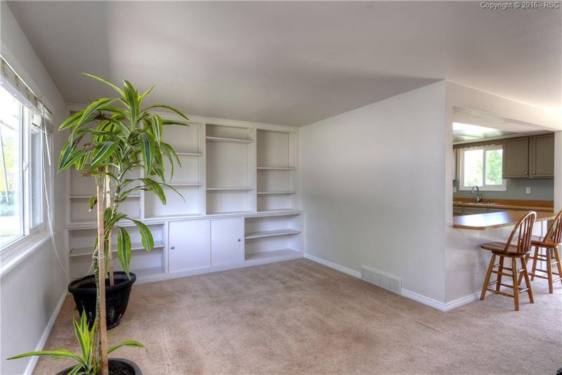 5245 Redondo Cir, Colorado Springs, CO 80918