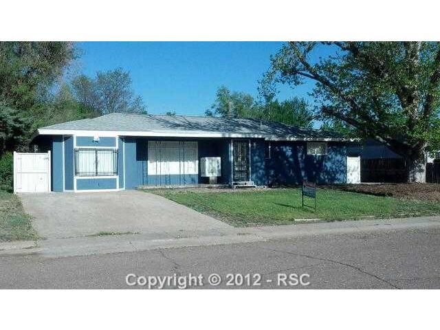 525 Chatfield Dr, Colorado Springs, CO 80911
