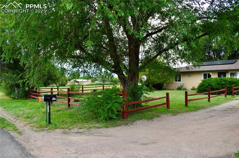 525 D St, Penrose, CO 81240
