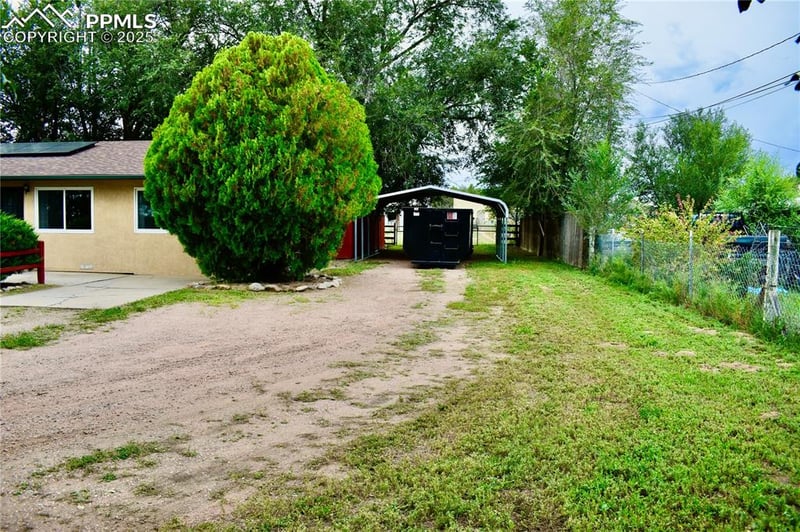 525 D St, Penrose, CO 81240