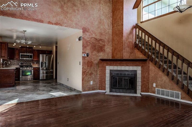 525 Dix Cir, Colorado Springs, CO 80911