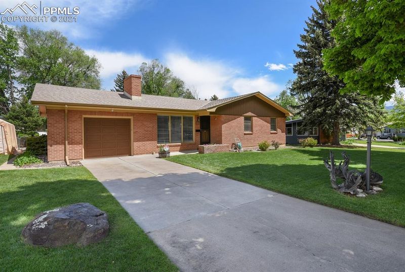 525 Valley Rd, Colorado Springs, CO 80904