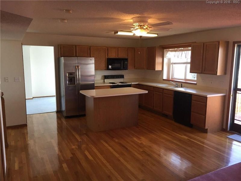 5250 Quasar Ct, Colorado Springs, CO 80917