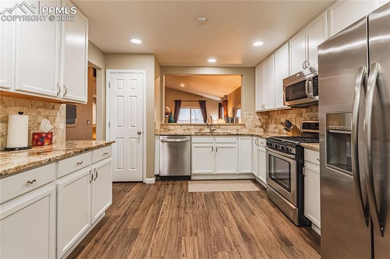 5251 Sand Hill Dr, Colorado Springs, CO 80923