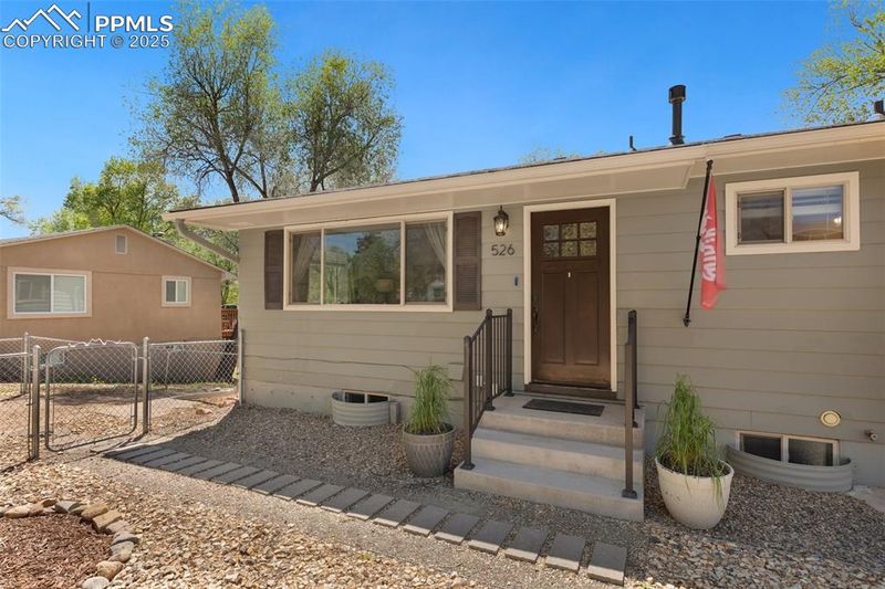 526 N 17th St, Colorado Springs, CO 80904