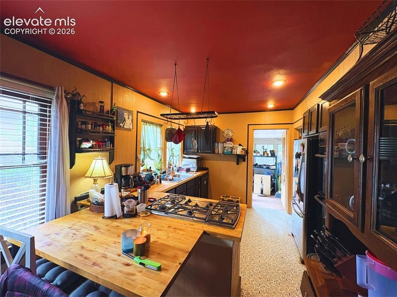 526 Hancock Ave, Colorado Springs, CO 80903