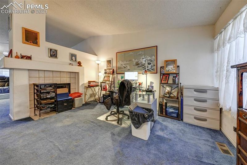 526 Welsh Cir, Colorado Springs, CO 80916