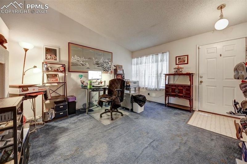 526 Welsh Cir, Colorado Springs, CO 80916
