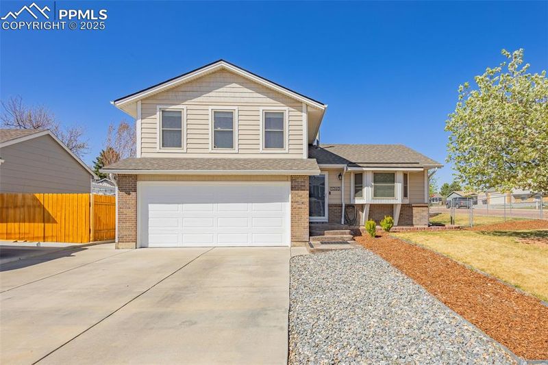 5260 Quill Dr, Colorado Springs, CO 80911