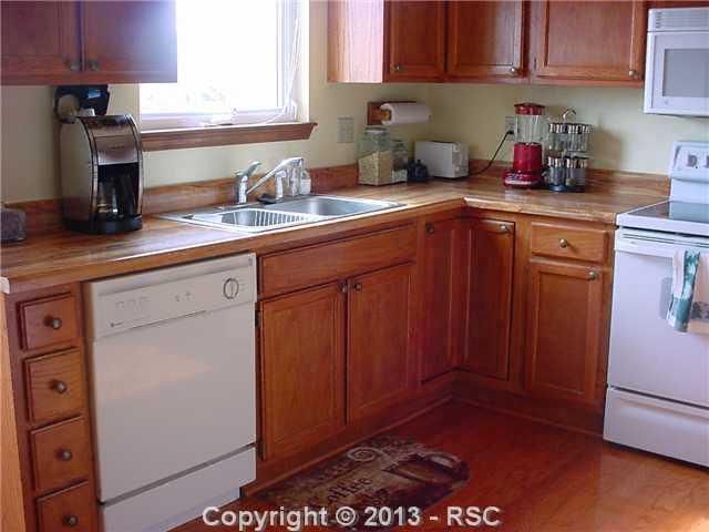 5266 Windgate Ct, Colorado Springs, CO 80917