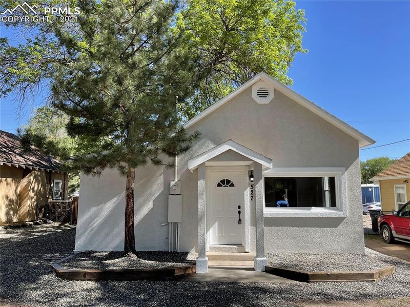 527 E Brookside St, Colorado Springs, CO 80905