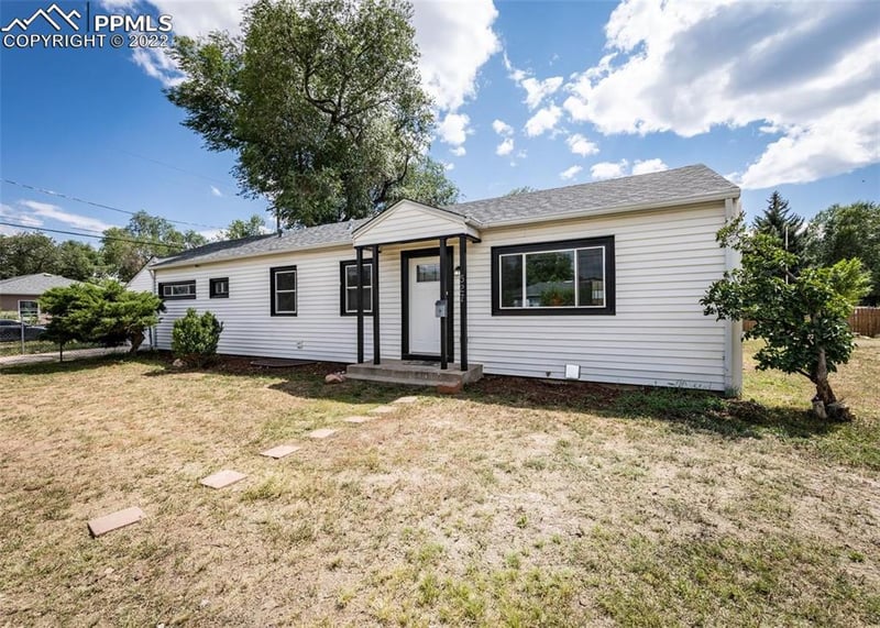 527 Cheyenne Rd, Colorado Springs, CO 80905
