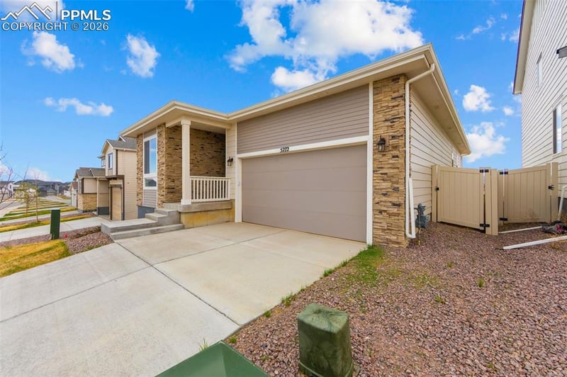 5272 Sidewinder Dr, Colorado Springs, CO 80925