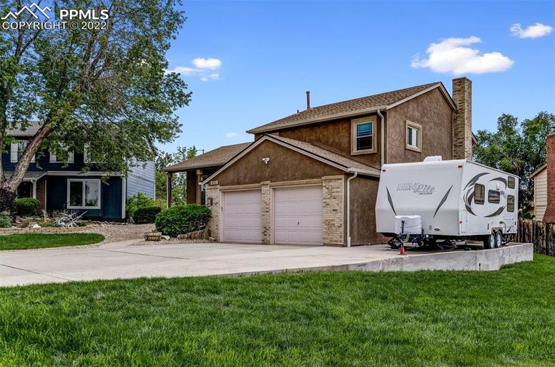 5280 Picket Dr, Colorado Springs, CO 80918
