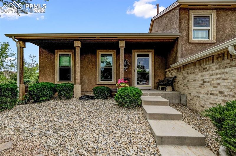 5280 Picket Dr, Colorado Springs, CO 80918