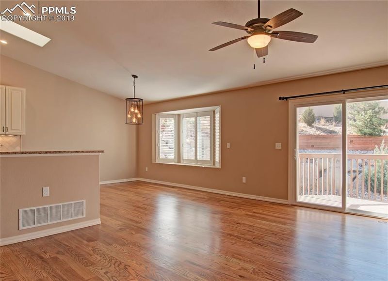 5289 Mountain Peak Point, Colorado Springs, CO 80917