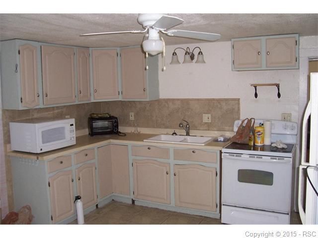 529 E Brookside St, Colorado Springs, CO 80905