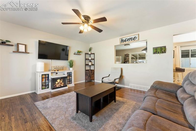 529 Marquette Dr, Colorado Springs, CO 80911