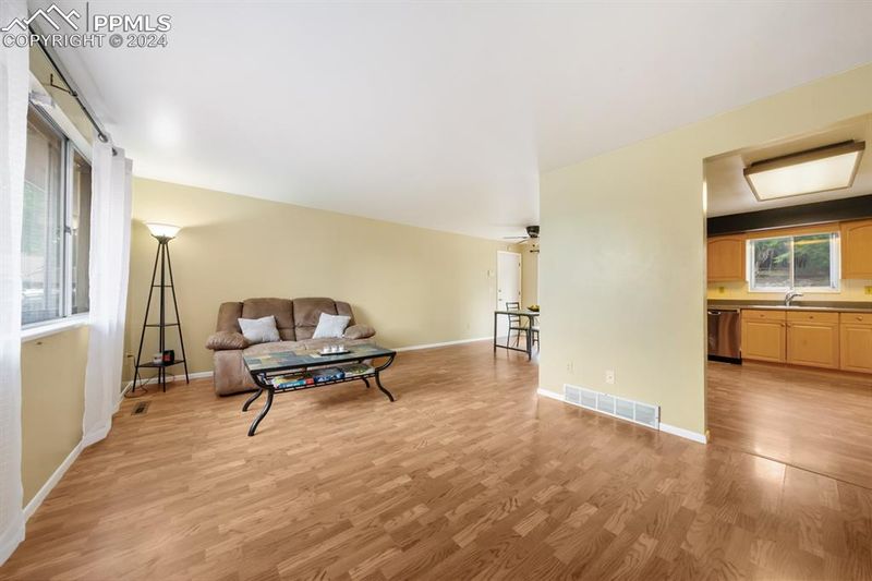 5290 Redondo Cir, Colorado Springs, CO 80918