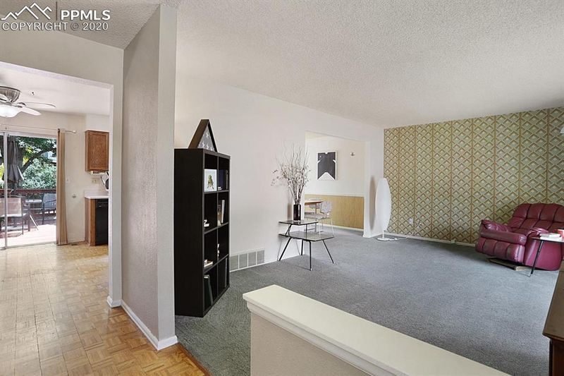 5295 Picket Dr, Colorado Springs, CO 80918