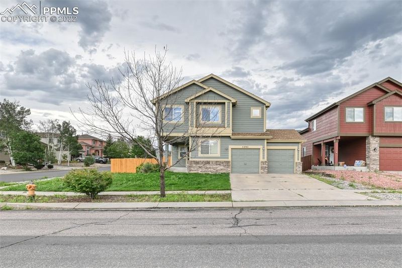 5295 Stetson Meadows Dr, Colorado Springs, CO 80922