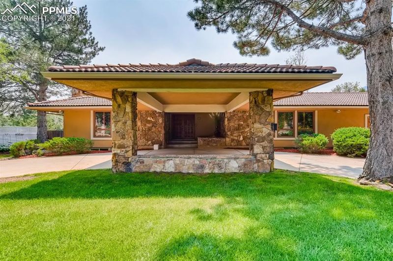 53 Broadmoor Ave, Colorado Springs, CO 80906