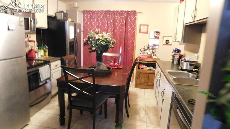 53 Dick Trefz St, Pueblo, CO 81001