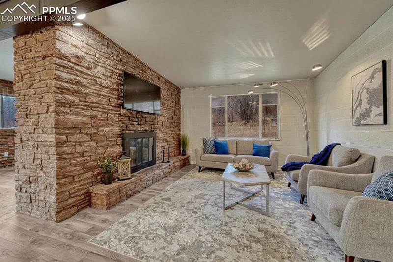 53 Pineview St, Palmer Lake, CO 80133