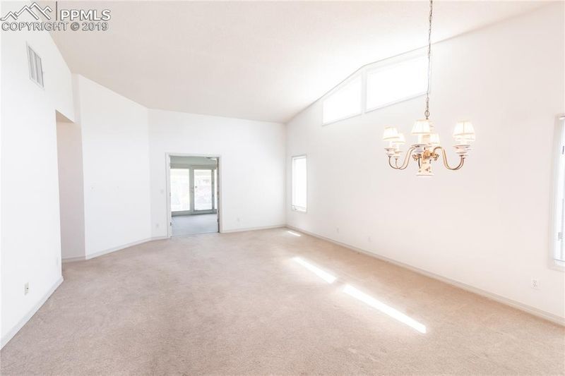 53 Sovereign Cir, Pueblo, CO 81005