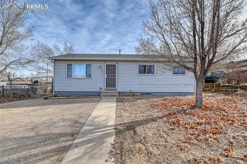 530 Hewitt St, Pueblo, CO 81005