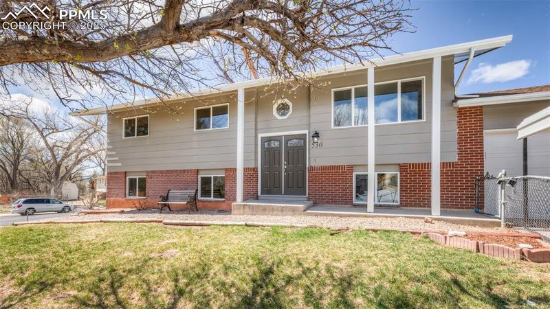 530 Raemar Cir, Colorado Springs, CO 80911