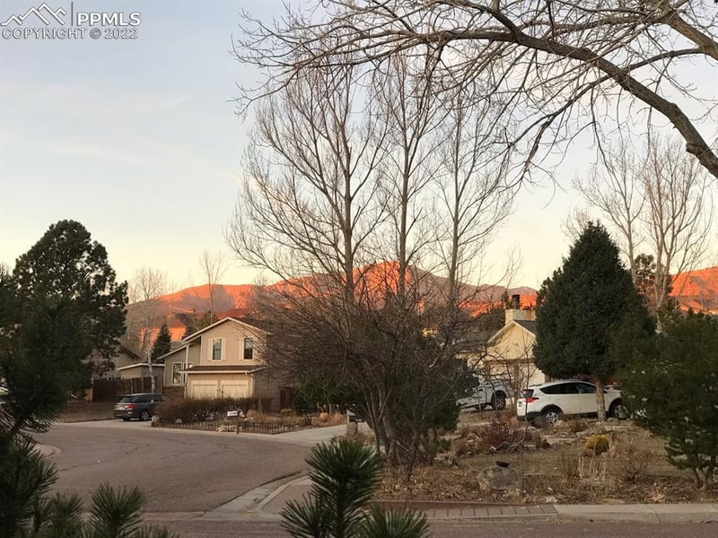 5303 Meadowgreen Dr, Colorado Springs, CO 80919