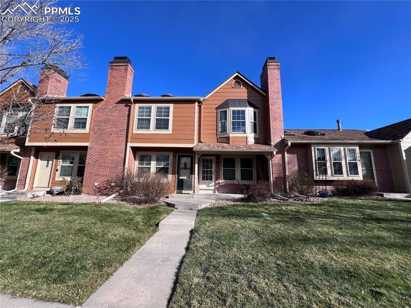 531 Rolling Hills Dr, Colorado Springs, CO 80919