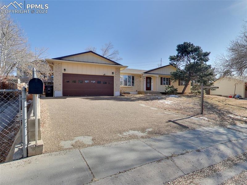 5311 Borrego Dr, Colorado Springs, CO 80918