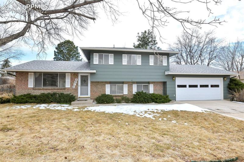 5315 Silver Spur Ave, Colorado Springs, CO 80915