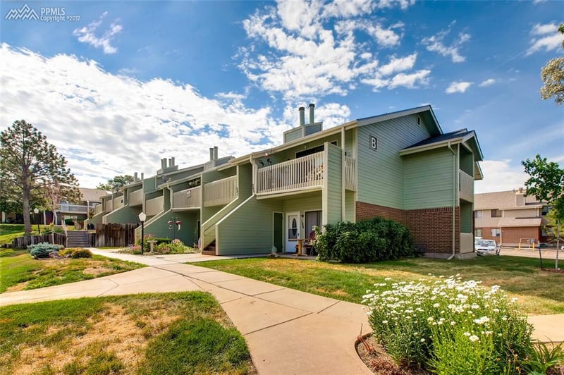 532 Oakwood Dr #B103, Castle Rock, CO 80104