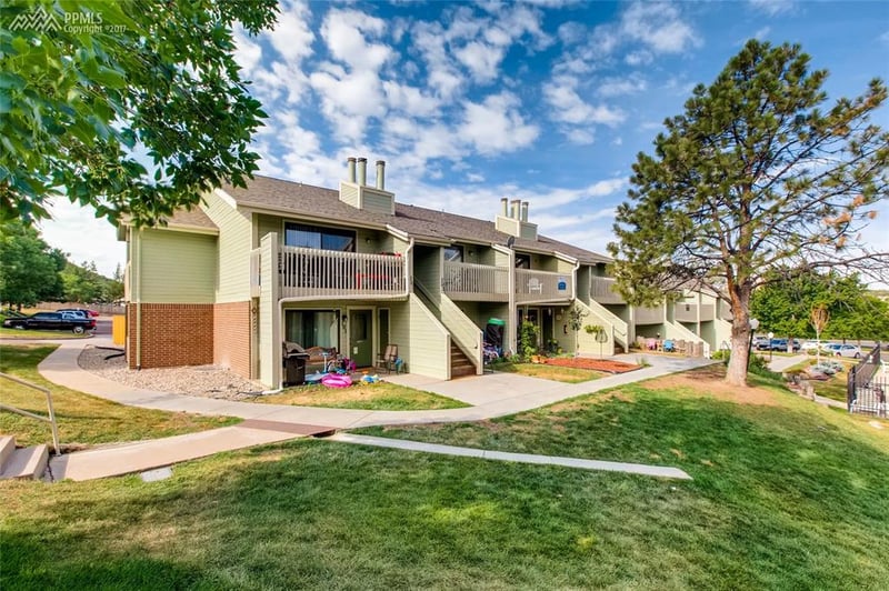 532 Oakwood Dr #B103, Castle Rock, CO 80104