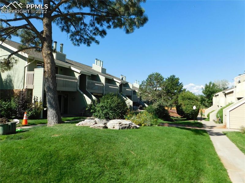532 Oakwood Dr #E204, Castle Rock, CO 80104