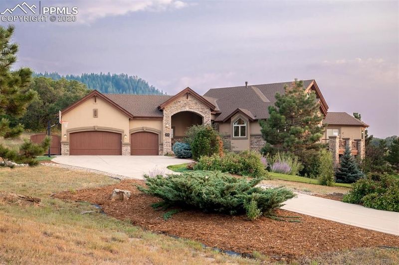 532 Young Cir, Castle Rock, CO 80104