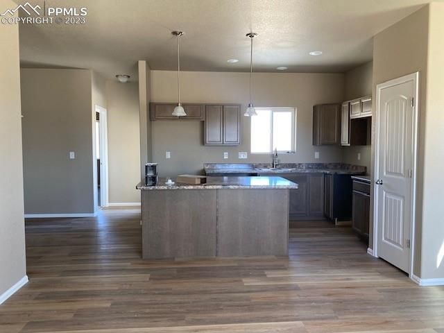 5320 Gannet Ln, Pueblo, CO 81008