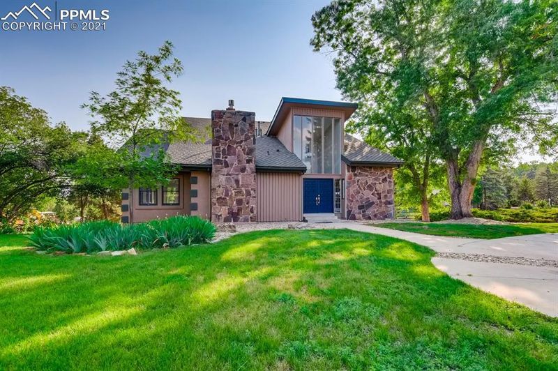 5322 Miranda Rd, Colorado Springs, CO 80918