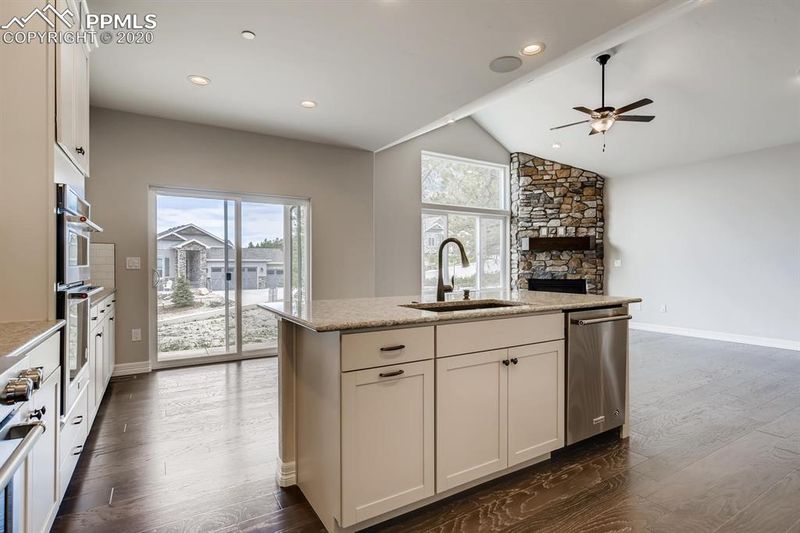 5324 Old Star Ranch Vw, Colorado Springs, CO 80906