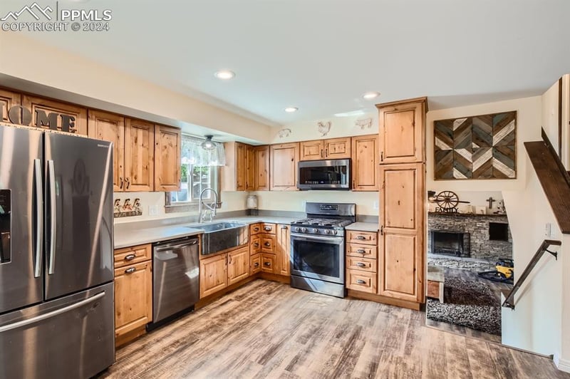 5326 Cambria Dr, Colorado Springs, CO 80918