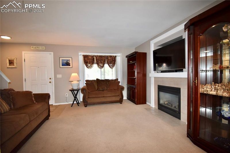 5328 Bradley Cir, Colorado Springs, CO 80911