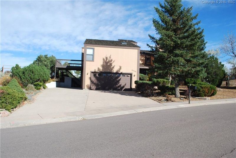 5332 Cracker Barrel Cir, Colorado Springs, CO 80918