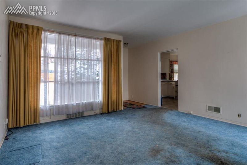 534 W Cheyenne Rd, Colorado Springs, CO 80906