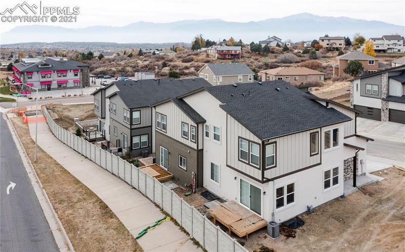 5340 Sky Top Ln, Colorado Springs, CO 80918