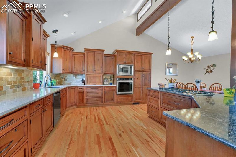 5340 Topaz Dr, Colorado Springs, CO 80918